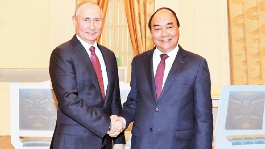 President Putin congratulates newly-elected President Nguyen Xuan Phuc